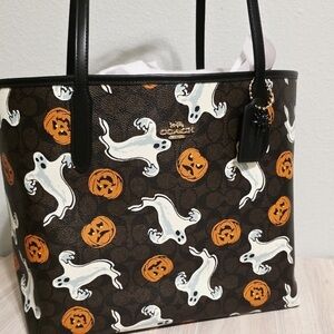 Coach Halloween City Tote Bag CCE69 Signature Ghost Pumpkins With Spider Charm